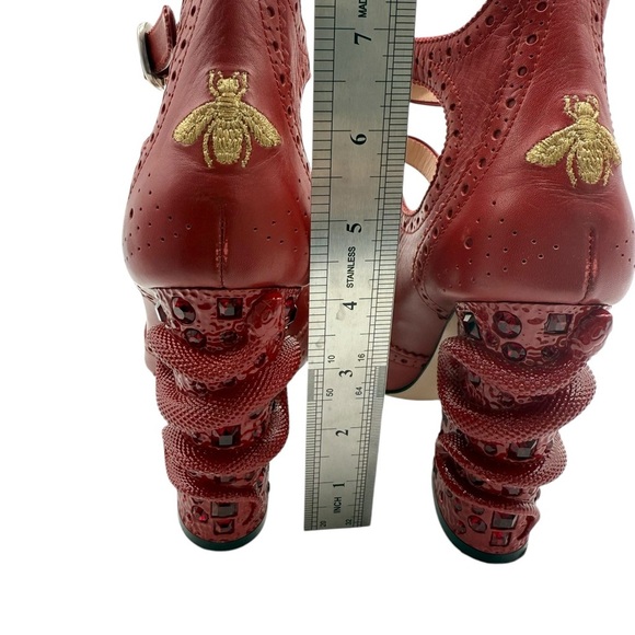 Gucci Queercore Brogue red embellished heels 37.5 - Picture 11 of 12